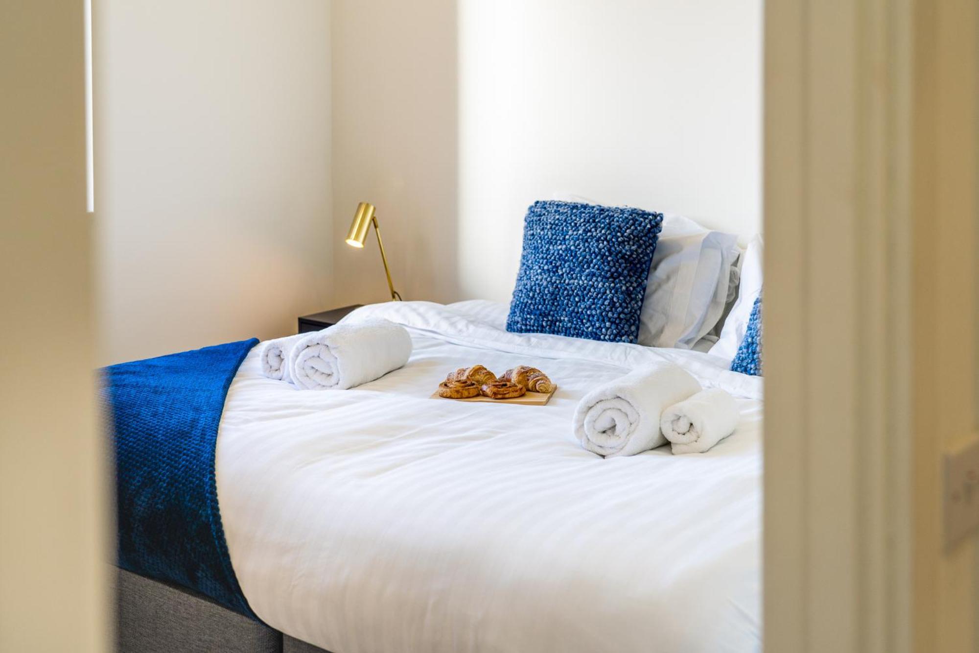 Luxury 1 Bedroom Serviced Apartment With Roof Terrace & Gym Stevenage Exteriér fotografie