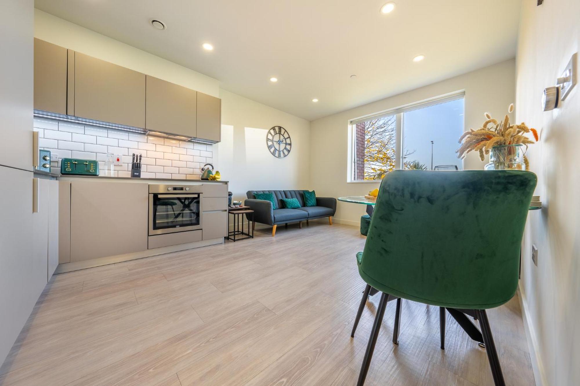 Luxury 1 Bedroom Serviced Apartment With Roof Terrace & Gym Stevenage Exteriér fotografie