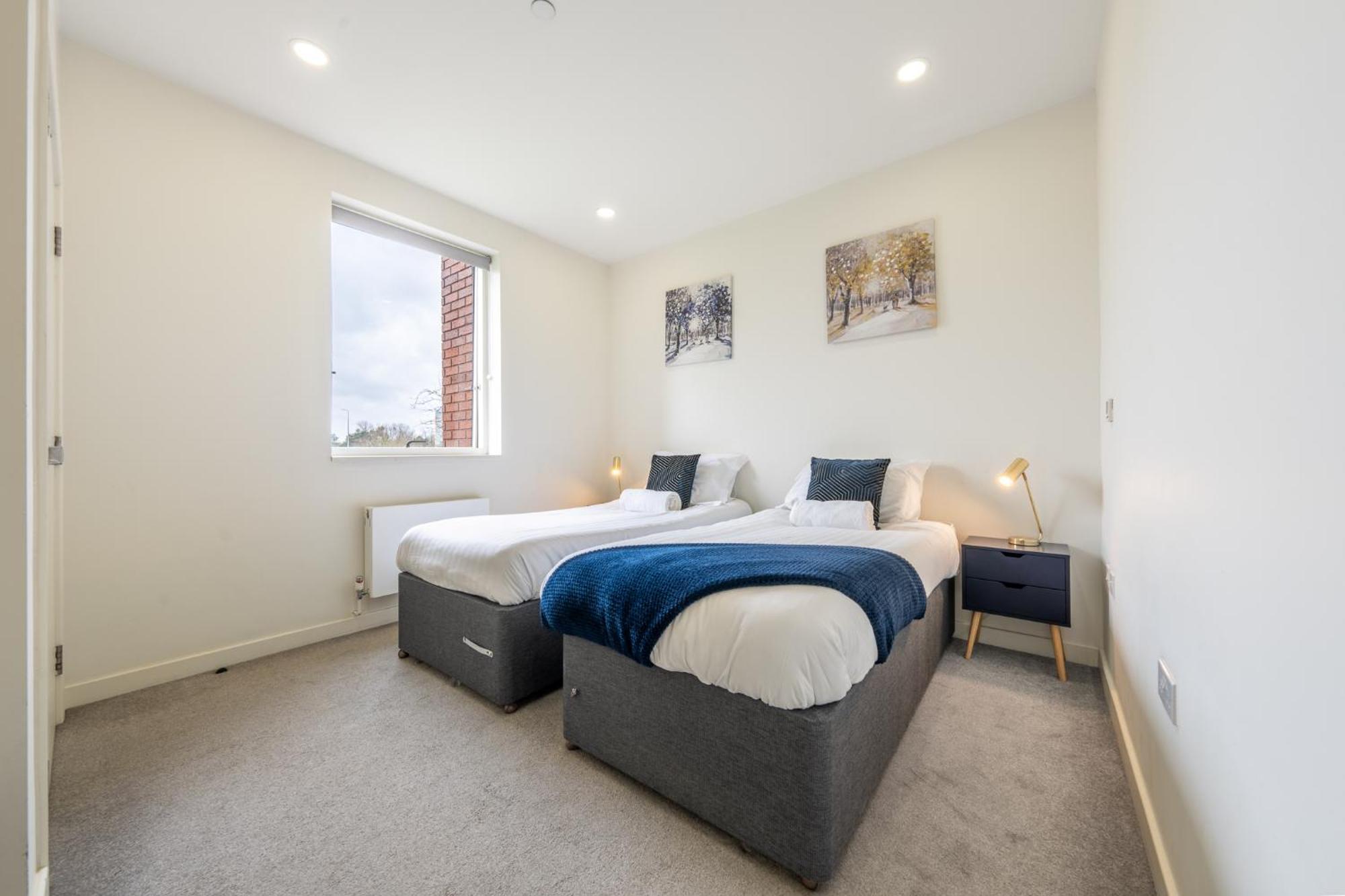 Luxury 1 Bedroom Serviced Apartment With Roof Terrace & Gym Stevenage Exteriér fotografie
