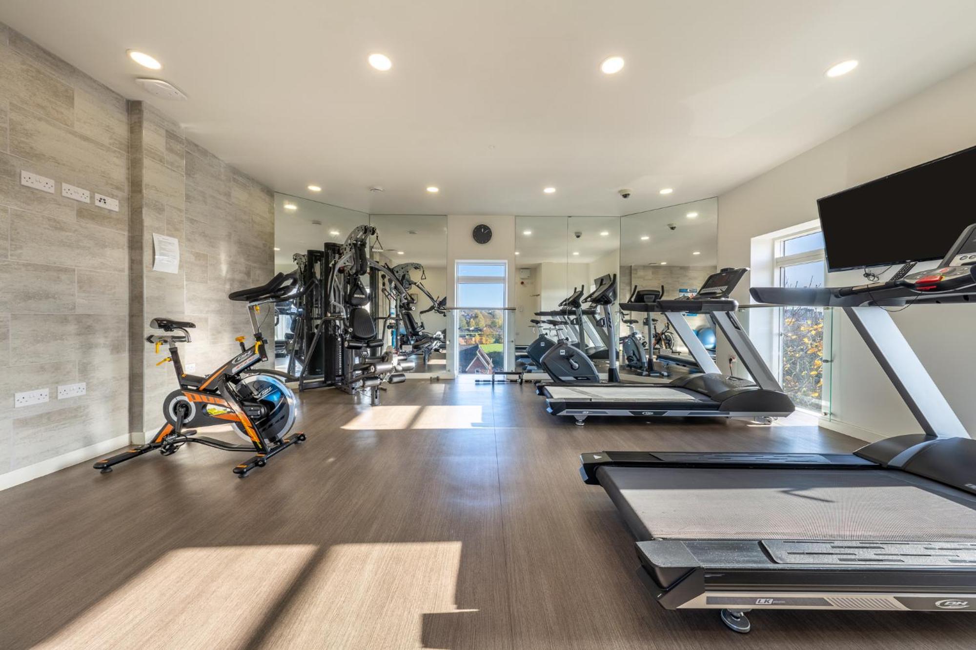 Luxury 1 Bedroom Serviced Apartment With Roof Terrace & Gym Stevenage Exteriér fotografie